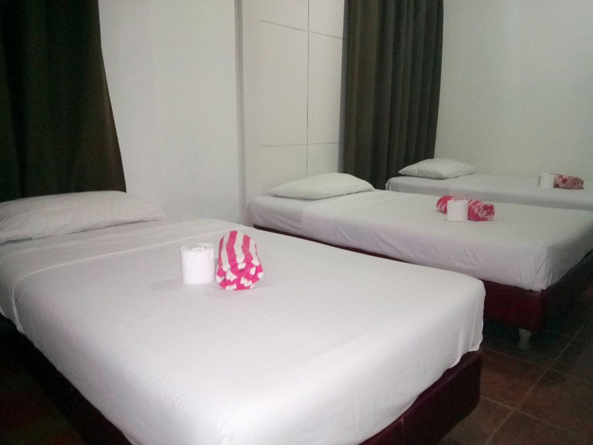 Sun Moon Poolside Hotel 安吉利斯 外观 照片